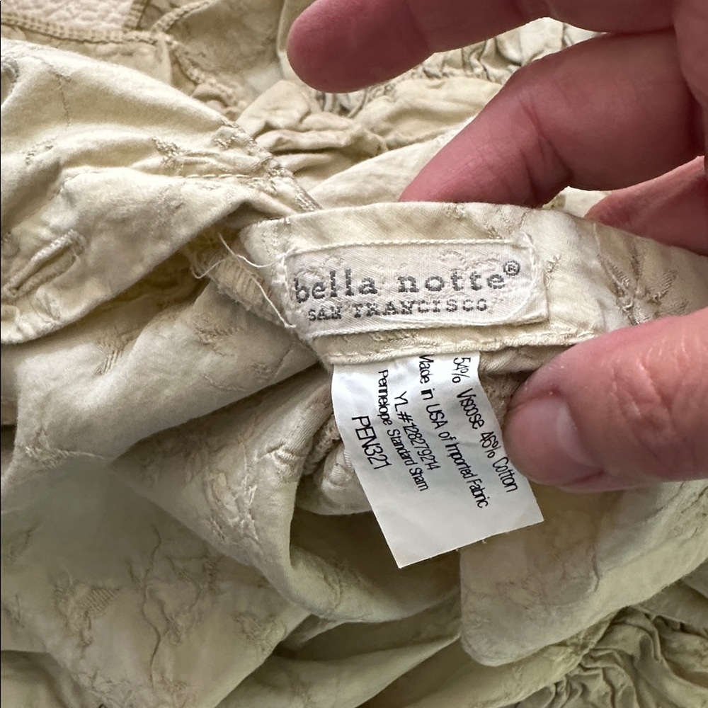 Bella Notte ruffles shams.